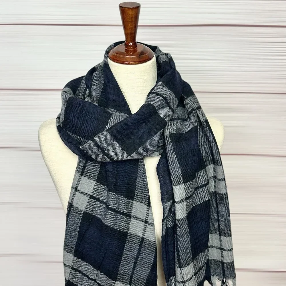 Amicale Wool Large Oblong Scarf Plaid Gray Black Lightweight Men's Women's